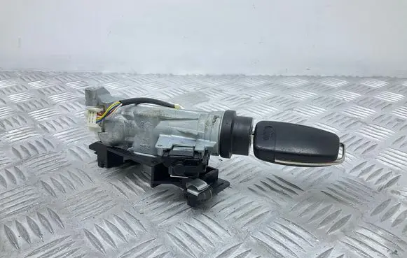 Audi Q3 8U Ignition lock 5K0905865 8X0837220D 1K0905851B