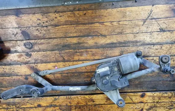 Skoda Superb B6 (3T) Front wiper linkage and motor 3T1955119