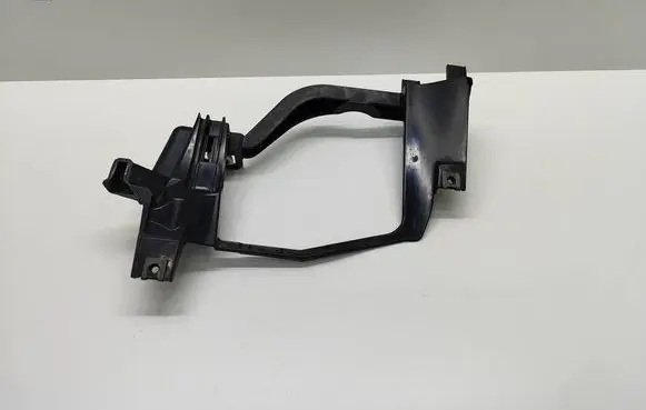 BMW 5 E60 E61 Headlight/headlamp mounting bracket 158737 15873700