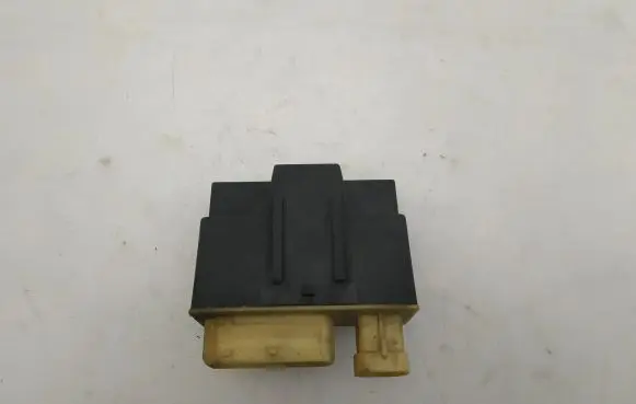 Citroen C5 Glow plug pre-heat relay 9652021180