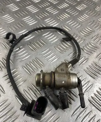 Volkswagen Touareg II AdBlue injector 7P6131113C