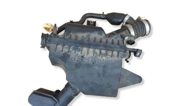 Nissan Micra Air filter box 