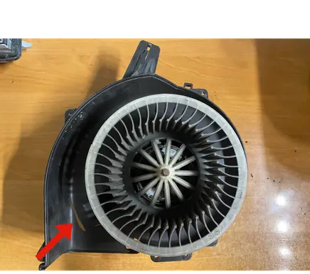Volkswagen Polo Heater fan/blower 6Q1820015E A1916