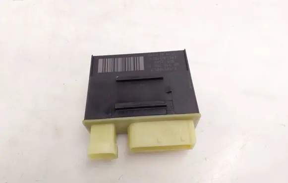 Peugeot 3008 II Coolant fan relay 9801916680 018010955