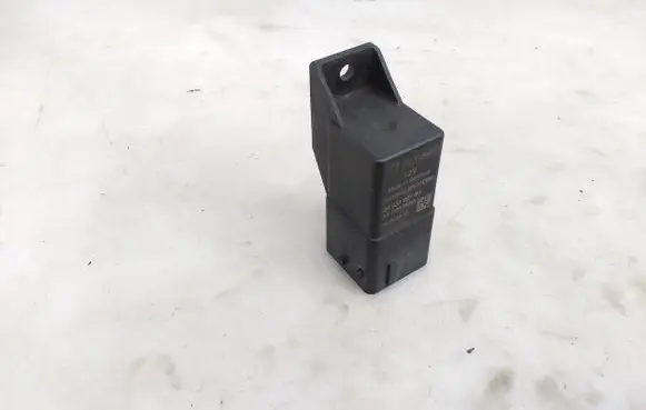Ford S-MAX Glow plug pre-heat relay 9803299780 51229058A