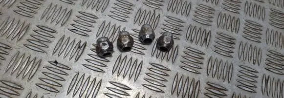 Toyota Yaris Nuts/bolts 