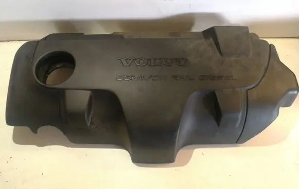 Volvo V70 Engine cover (trim)