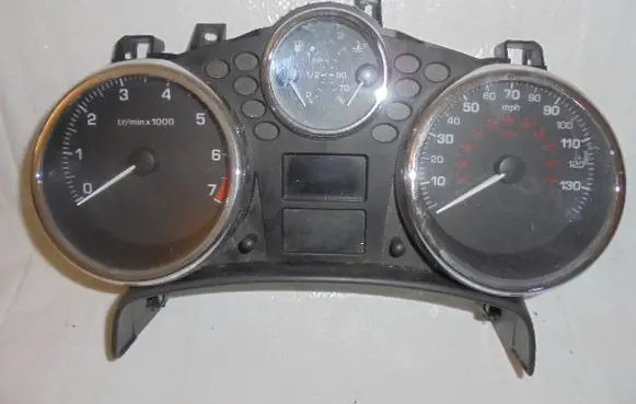 Peugeot 207 Speedometer (instrument cluster) 9662904180