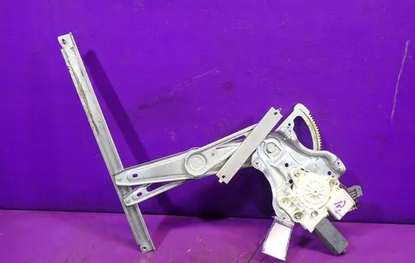 Toyota Avensis Verso Front door window regulator with motor 