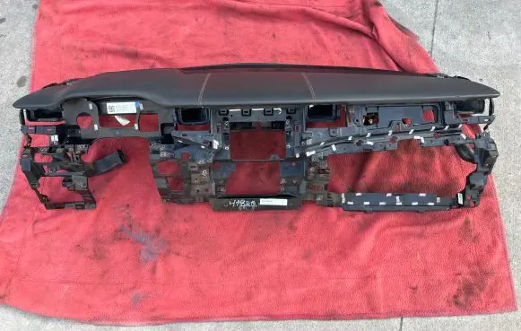 Jeep Grand Wagoneer Dashboard 2021102906035 20211029 M02562007XXXUZ