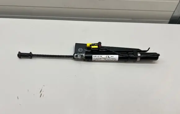 Audi Q7 4M Seat belt warning relay 4m0857620A