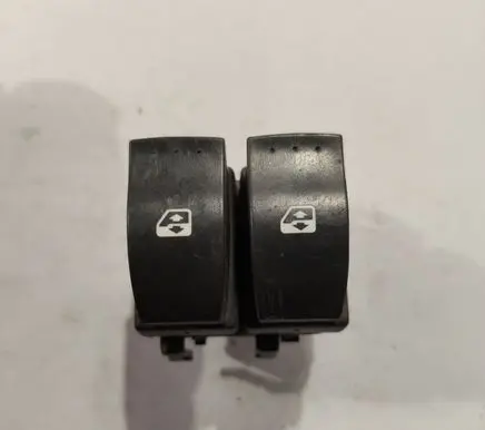 Renault Scenic II - Grand scenic II Electric window control switch 315042A