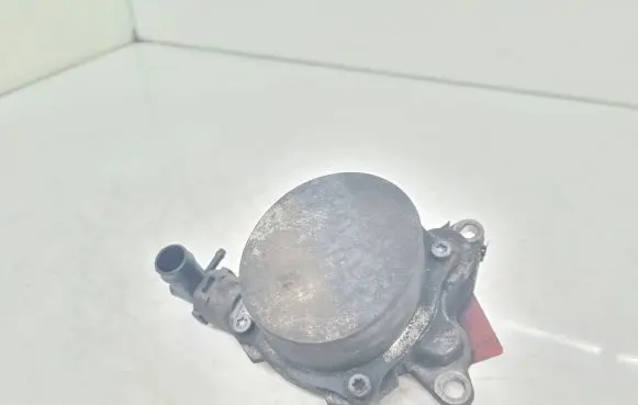 Opel Vivaro Vacuum pump