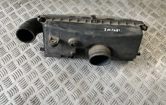 Subaru Impreza II Air filter box