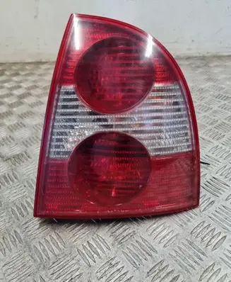 Volkswagen PASSAT B5.5 Rear/tail lights