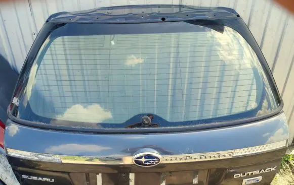 Subaru Outback Tailgate/trunk/boot lid