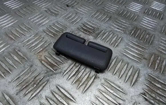 Lexus ES 250 - 300 - 330 Seat belt trim 7337333010