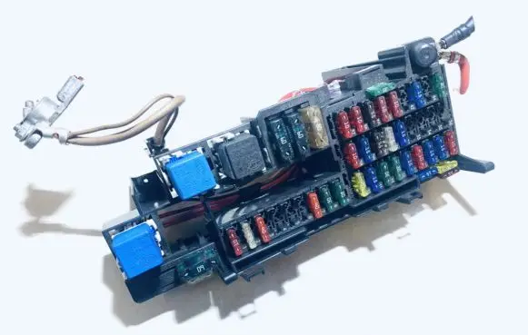 Mercedes-Benz A W168 Fuse box set A1685462143