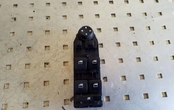 BMW 5 E60 E61 Electric window control switch 6951910
