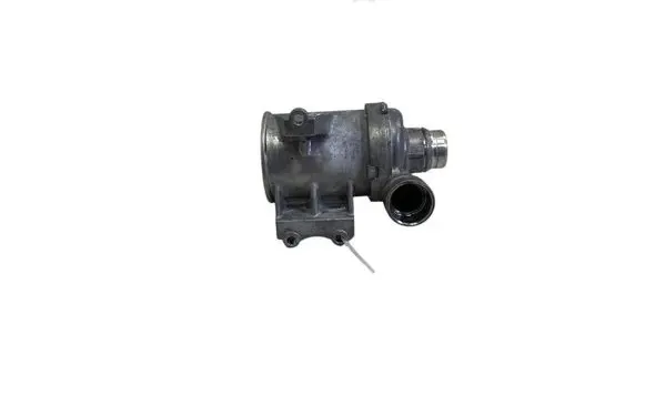 Volvo XC90 Water pump 31368715