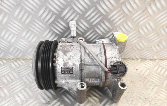 Toyota Yaris Air conditioning (A/C) compressor (pump) 447250-2500