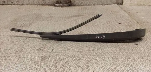 Volvo XC60 Rear wiper blade arm 