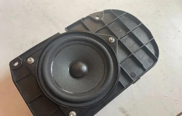 BMW 5 F10 F11 Parcel shelf speaker 9239183
