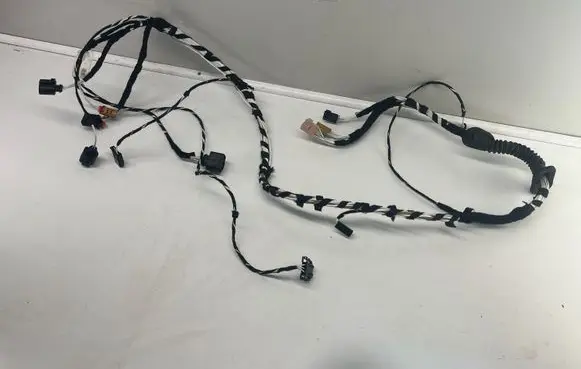 Volkswagen Golf VI Tailgate/trunk wiring harness 5K6971147N