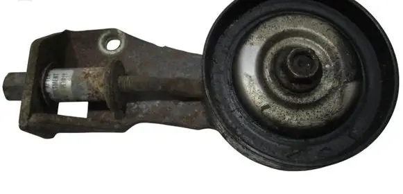 Nissan 350Z Power steering belt tensioner 