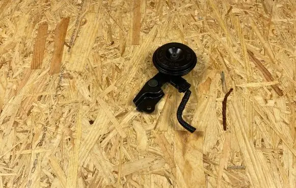 Toyota Yaris XP210 Horn signal 86560K0020