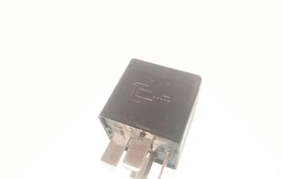 Ford Focus Other relay F0AB14B192AA