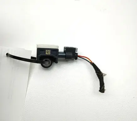 Mercedes-Benz CLA C117 X117 W117 Airbag deployment crash/impact sensor A1668210151 56054085AA