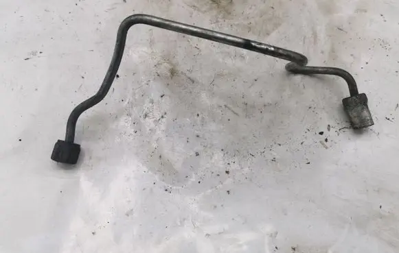 Toyota Corolla Verso AR10 Fuel injector supply line/pipe NOCODE