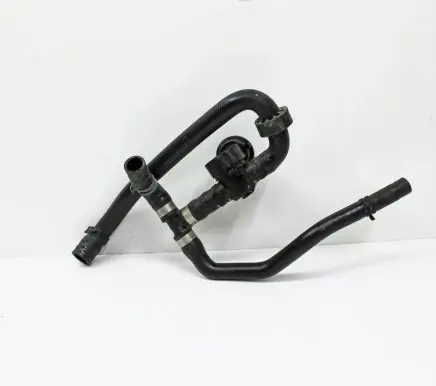 Volkswagen Touareg II Engine coolant pipe/hose 7P6121156E