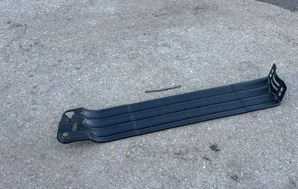 Volkswagen Transporter - Caravelle T5 Spare wheel mounting bracket 