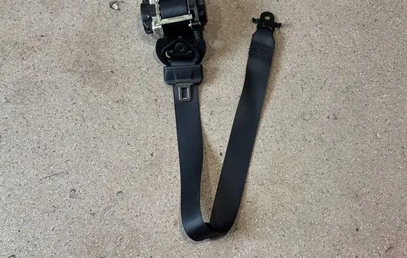 BMW iX Front seatbelt 7911596