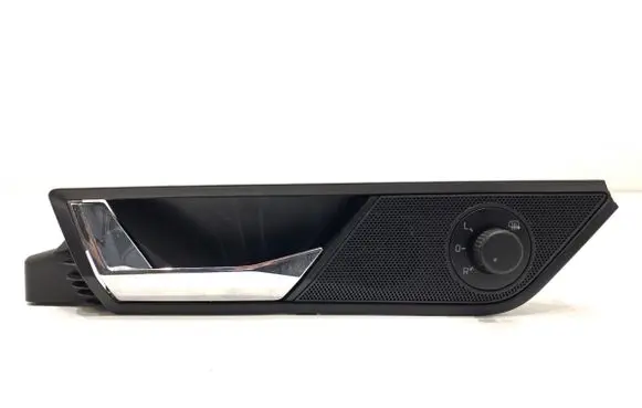 Skoda Fabia Mk3 (NJ) Front door interior handle 