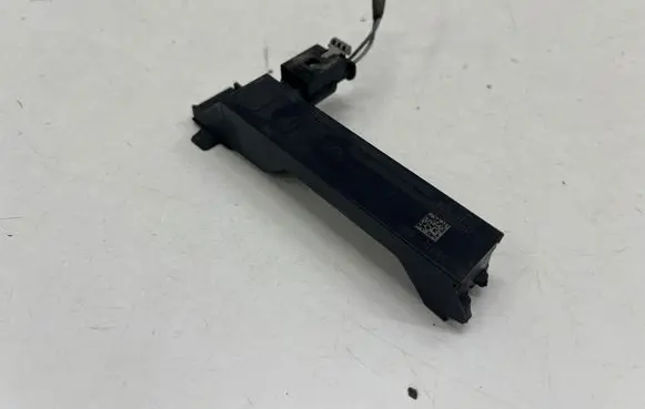 Mercedes-Benz GLA H247 Keyless system antenna A1779050500