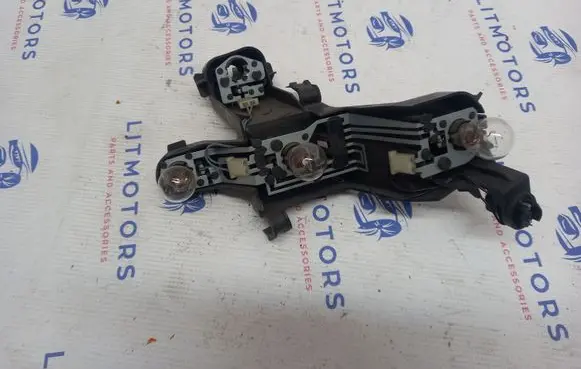 BMW 5 E60 E61 Tail light bulb cover holder 6923305