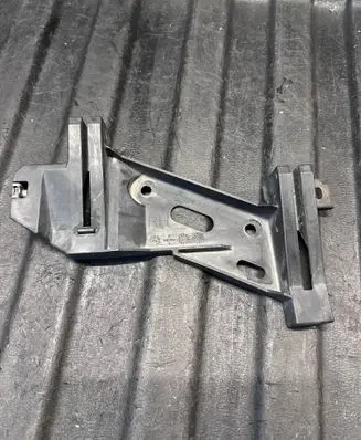 Infiniti FX Headlight/headlamp mounting bracket 625641CA0A