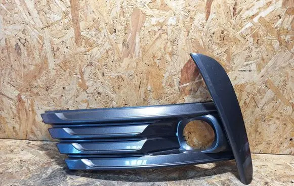 Toyota Corolla E160 E170 Front bumper upper radiator grill 81482-02620