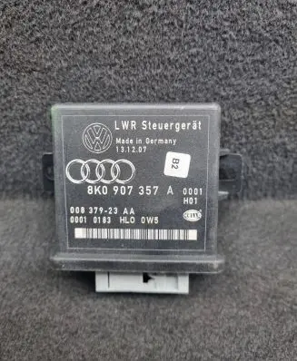 Audi A5 8T 8F Light module LCM 8K0907357A