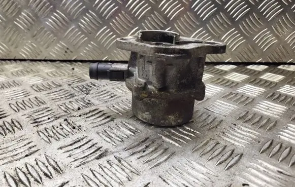 Nissan Micra Vacuum pump