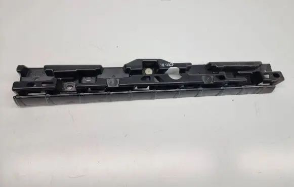 Land Rover Evoque II Sill supporting ledge 7387343