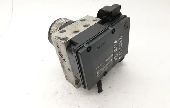 Mercedes-Benz C W203 ABS Pump A0325459132
