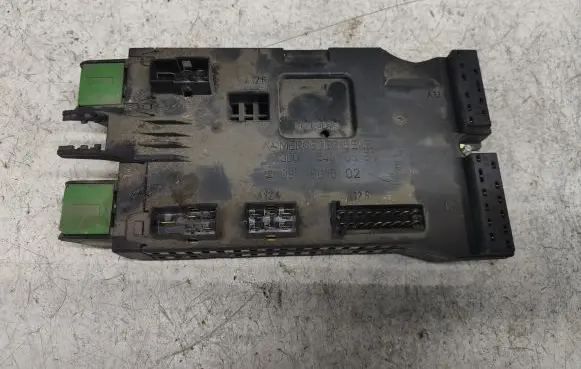 Mercedes-Benz Vito Viano W638 Fuse module 0005400650