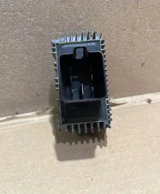 Opel Zafira A Glow plug pre-heat relay 09132691 51299008