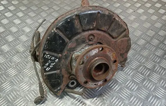 Volkswagen PASSAT B6 Front wheel hub spindle knuckle