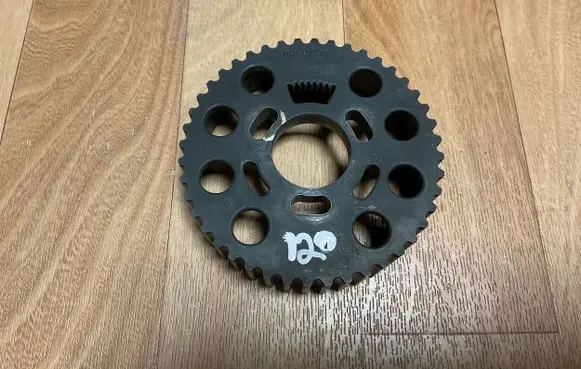 Volkswagen PASSAT B6 Camshaft pulley/ VANOS 038109111E