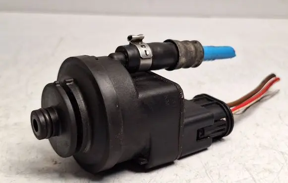 BMW 5 F10 F11 Fuel filter heater 7801209 13327801209